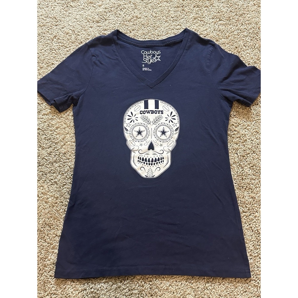 Women's‎ NFL Dallas Cowboys V Neck Shirt - Small